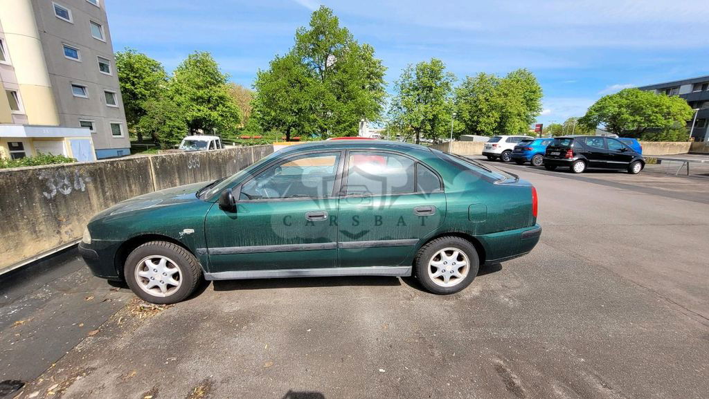 Mitsubishi Carisma 2000