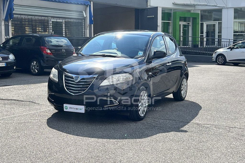 Lancia Ypsilon 2011