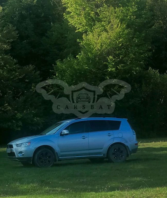 Mitsubishi Outlander 2011