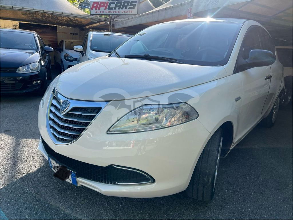 Lancia Ypsilon 2015