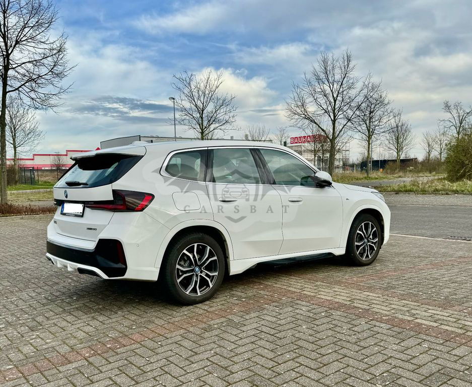 BMW iX1 2023