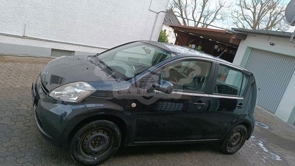Daihatsu Sirion 2005