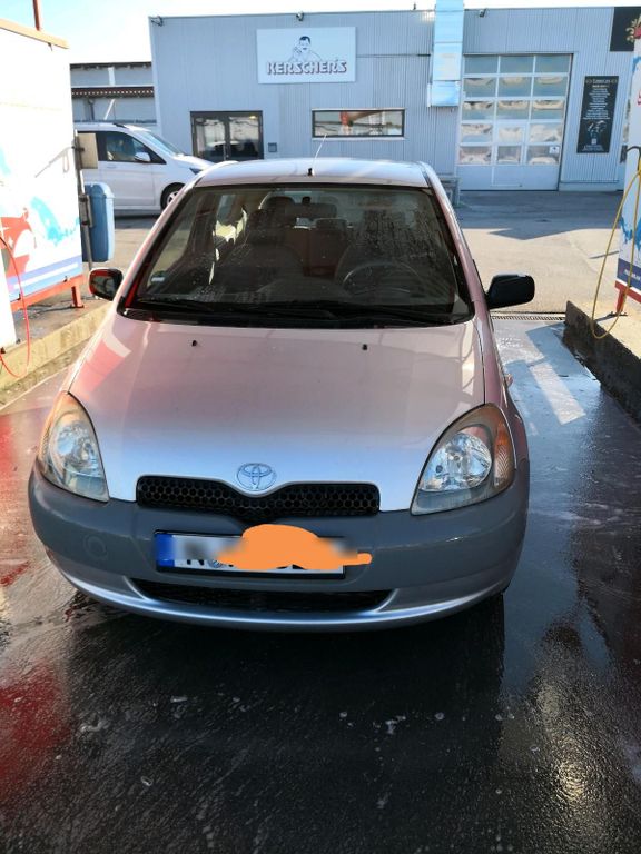 Toyota Yaris 1999