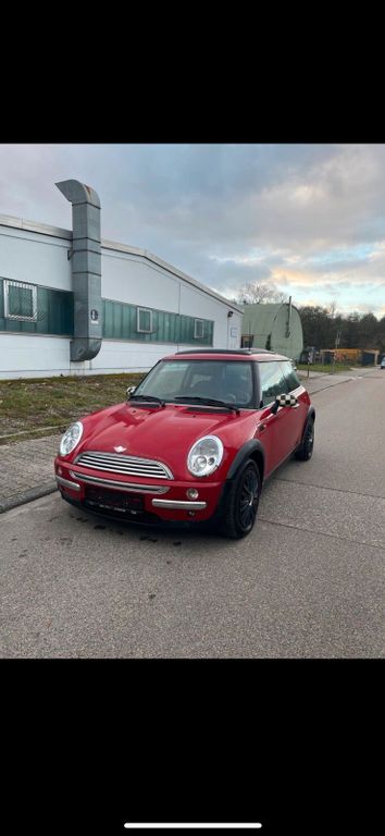 Mini One 2004