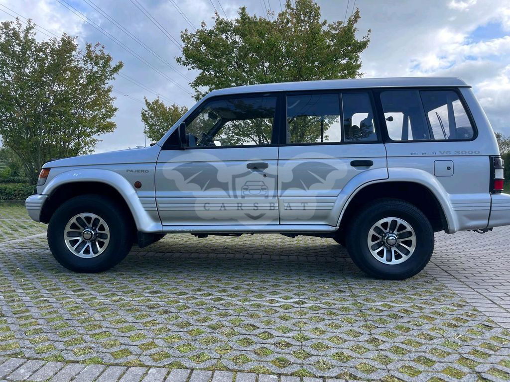 Mitsubishi Pajero 1992