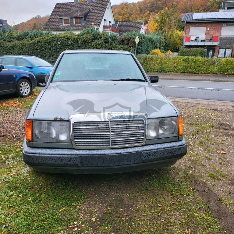 Mercedes-Benz C 230 1988