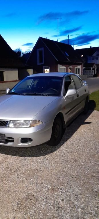 Mitsubishi Carisma 1999