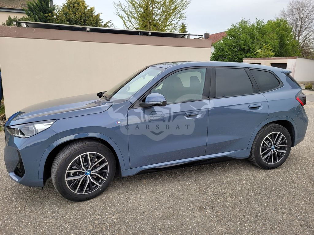 BMW iX1 2023