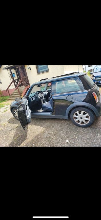 Mini One 2004
