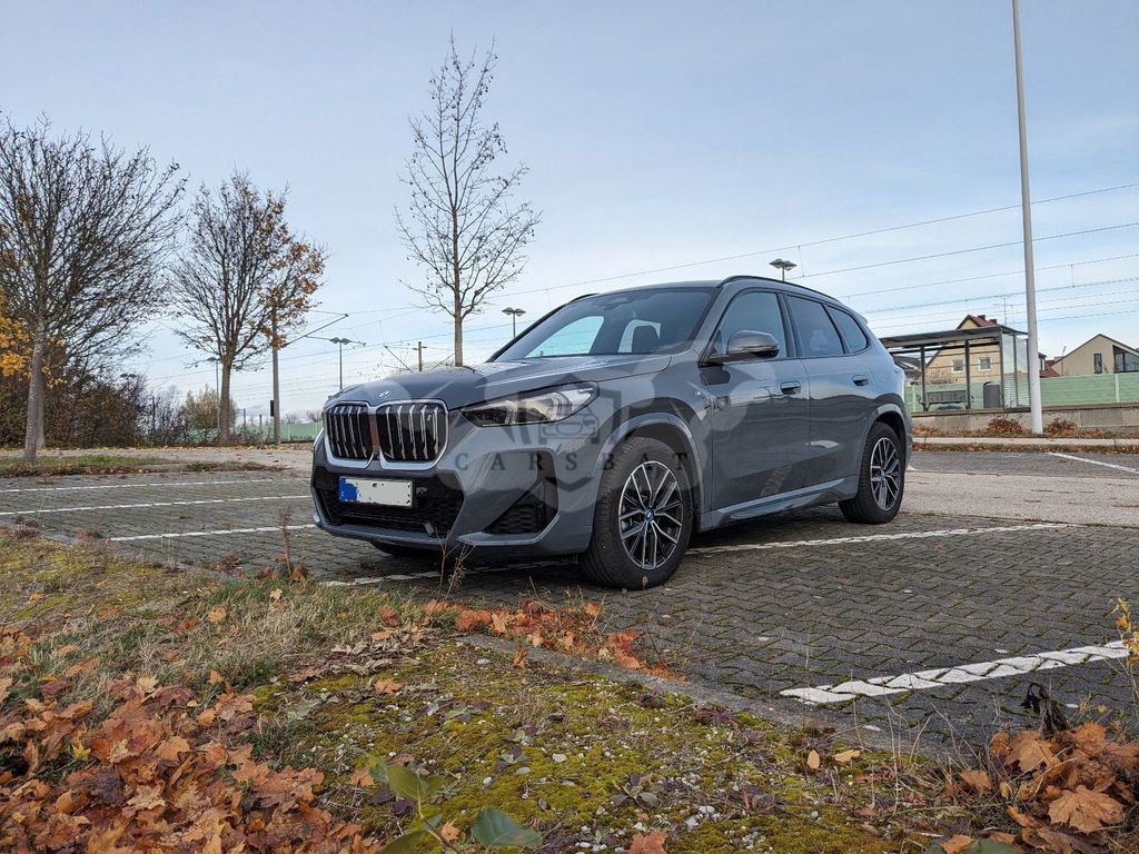 BMW iX1 2023
