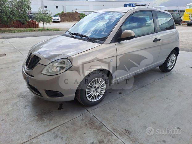 Lancia Ypsilon 2010
