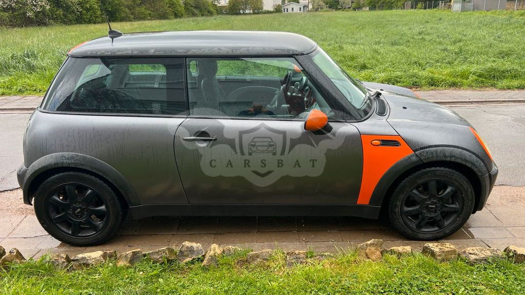 Mini One 2004