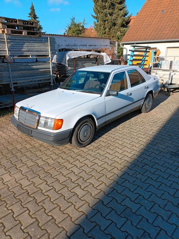 Mercedes-Benz 250 1989