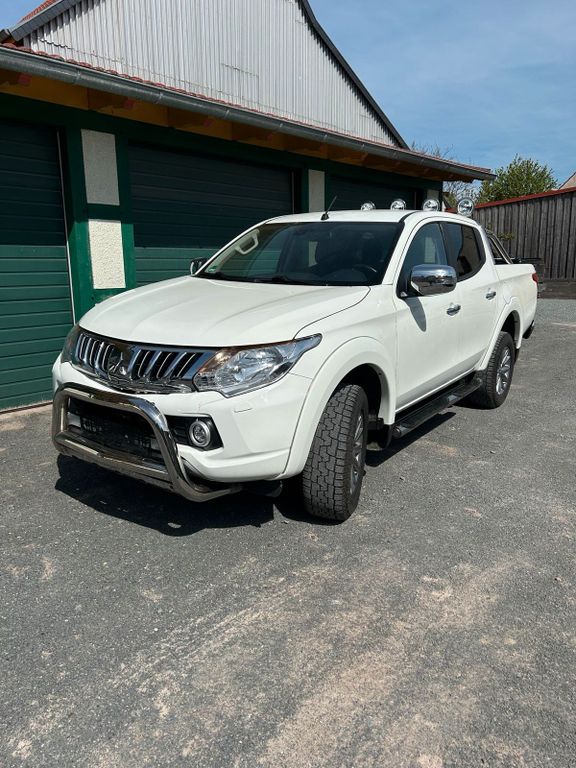Mitsubishi L200 2016