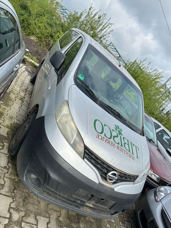 Nissan NV200 2012