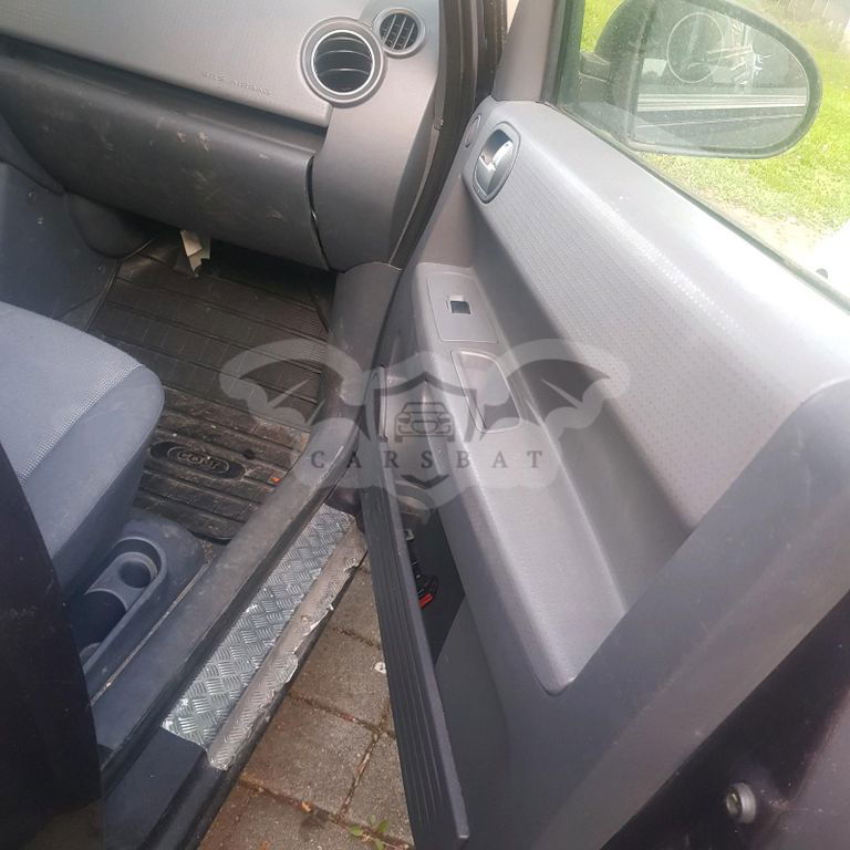 Mitsubishi Colt 2004