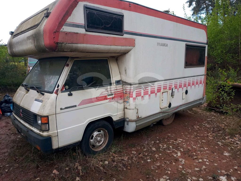Mitsubishi L300 1990