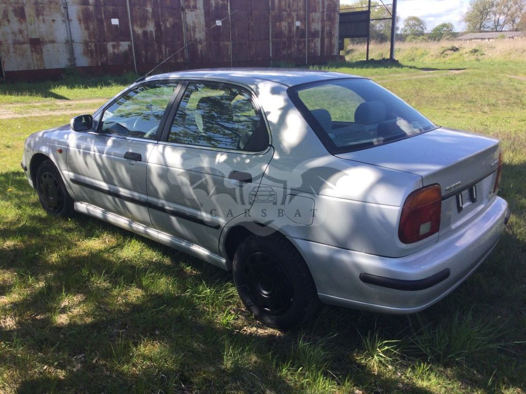 Suzuki Baleno (Esteem) 2001