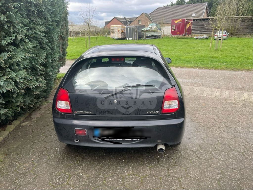 Mitsubishi Colt 2003
