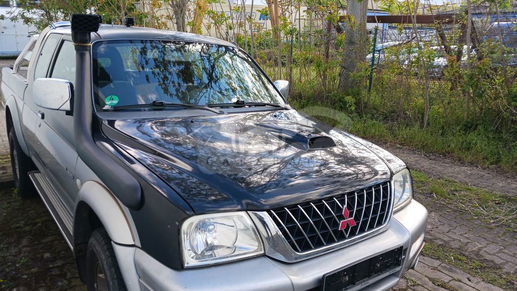 Mitsubishi L200 2003