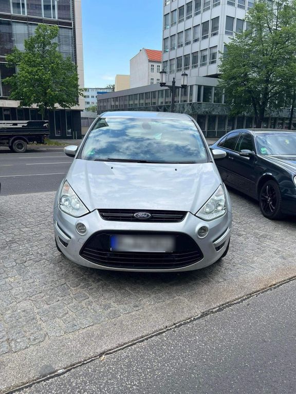 Ford S-Max 2012