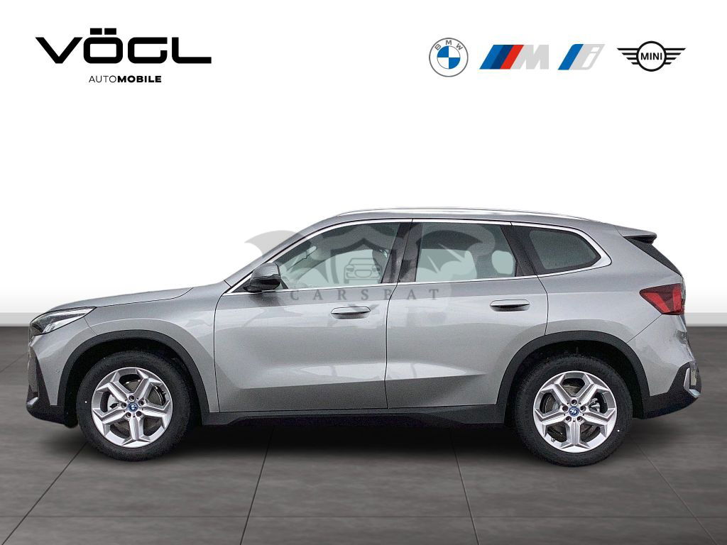 BMW iX1 2024