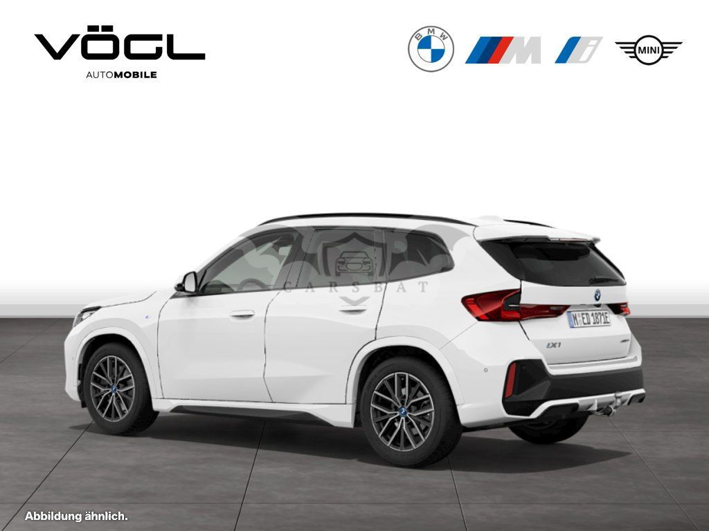 BMW iX1 2024