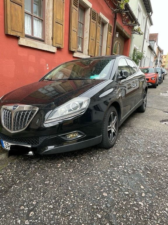 Lancia Delta 2010