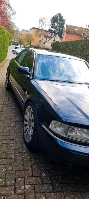 Audi A8 1999