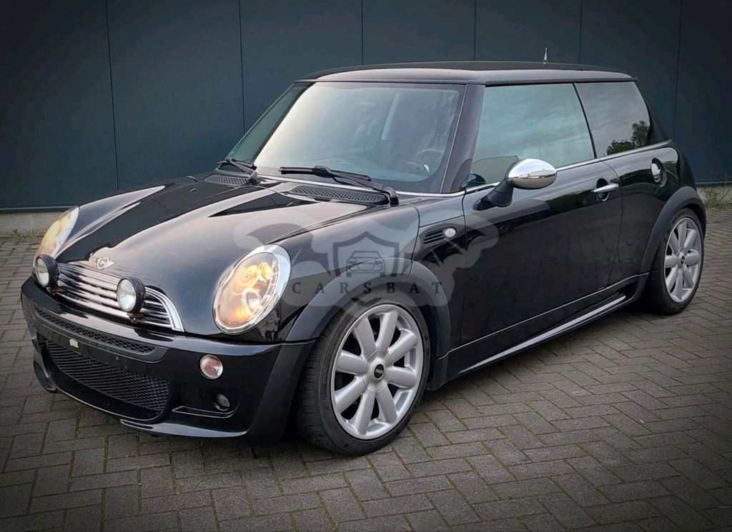 Mini John Cooper Works 2004