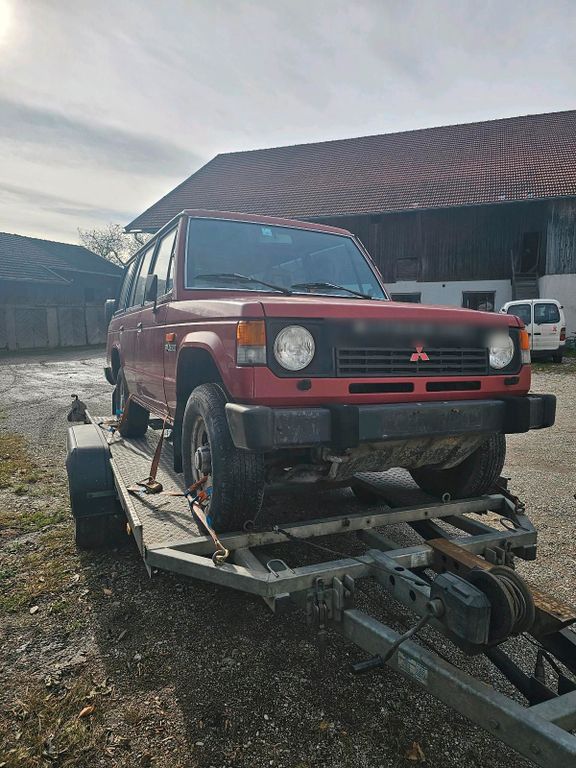 Mitsubishi Pajero 1987