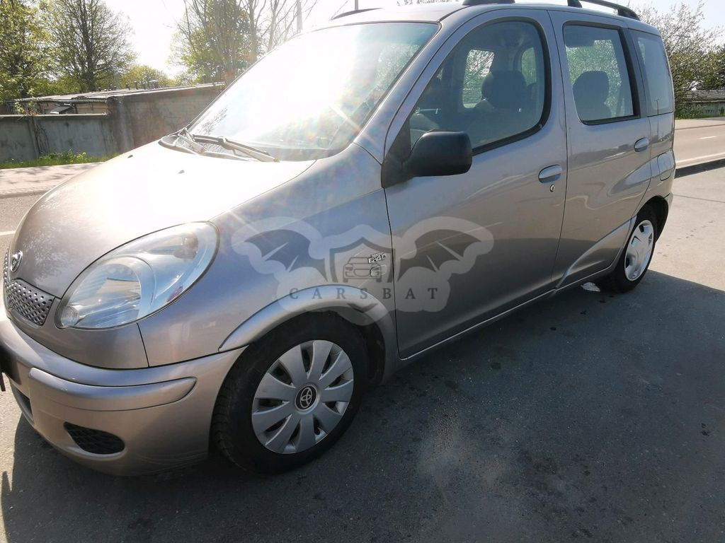 Toyota Verso 2004