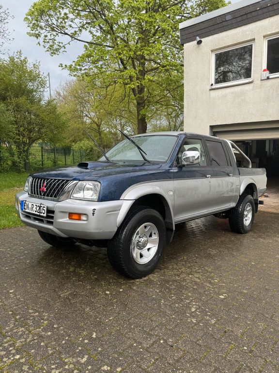 Mitsubishi L200 2002