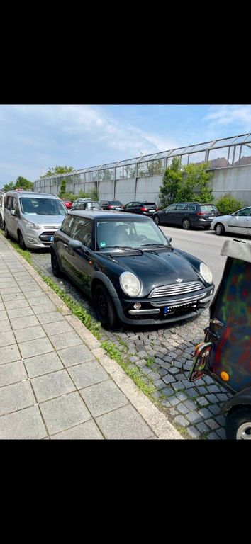 Mini One 2004