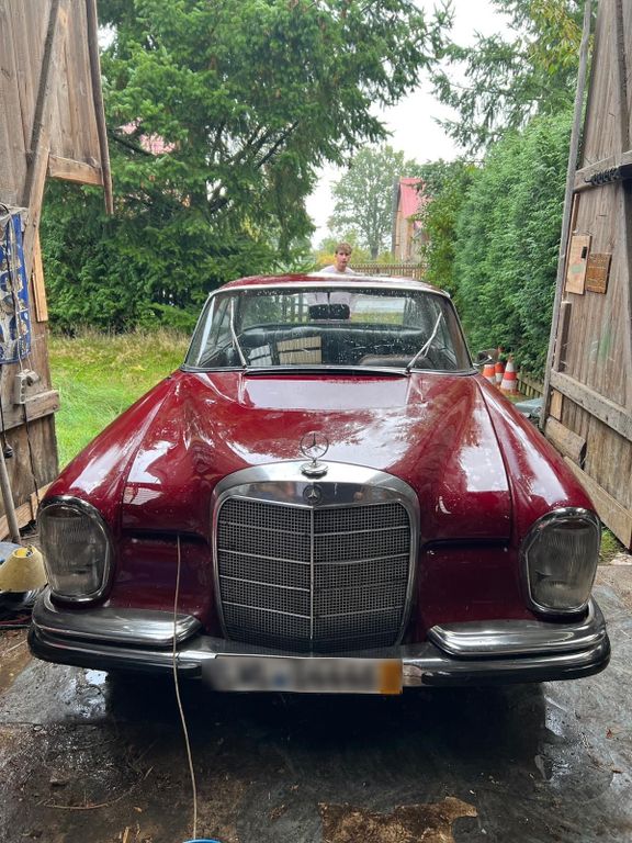 Mercedes-Benz 250 1964