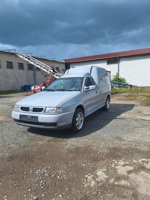 Seat Inca 2003