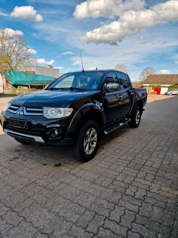 Mitsubishi L200 2014