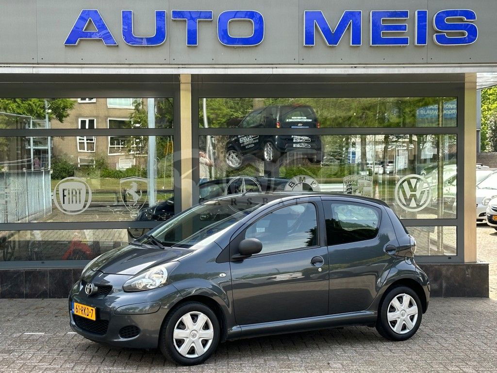 Toyota Aygo X 2011
