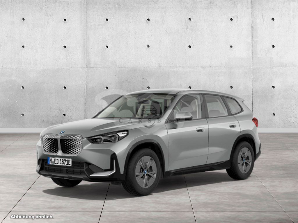 BMW iX1 2024