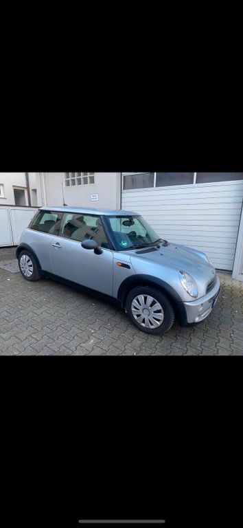 Mini One 2004