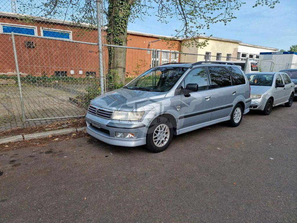 Mitsubishi Space Wagon 2004