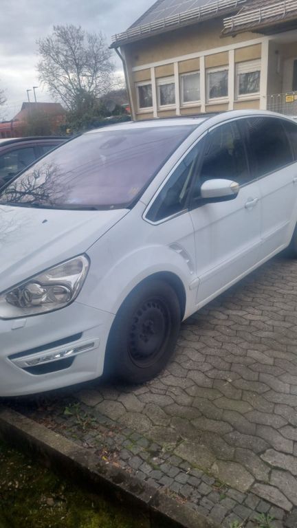 Ford S-Max 2012