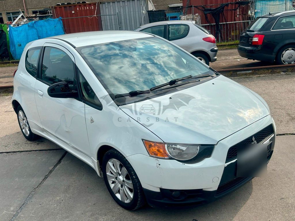 Mitsubishi Colt 2013