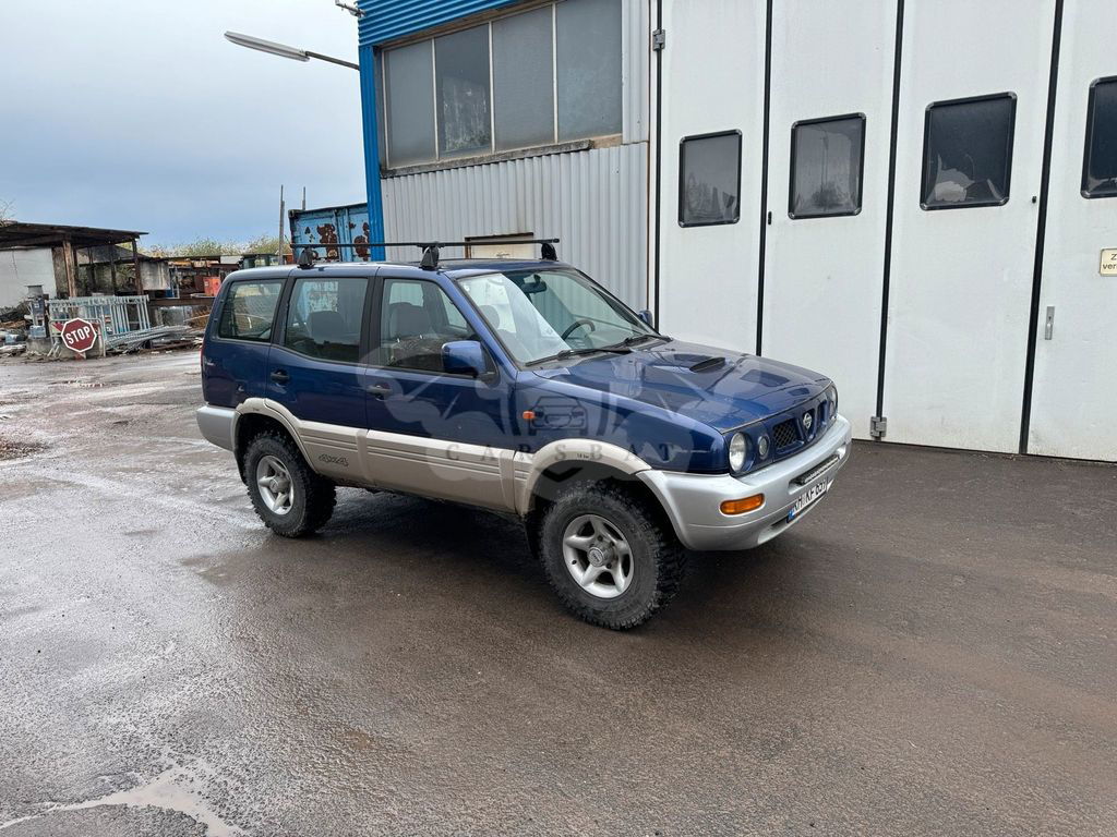 Nissan Terrano 1996