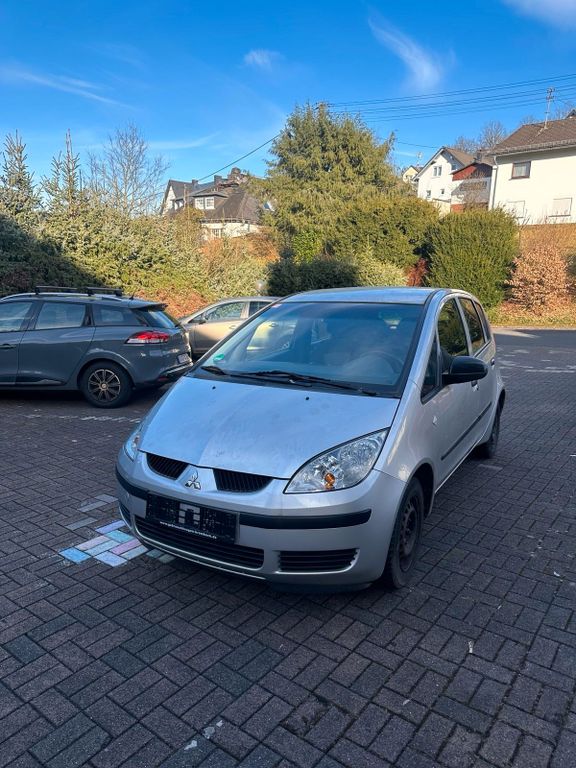 Mitsubishi Colt 2004