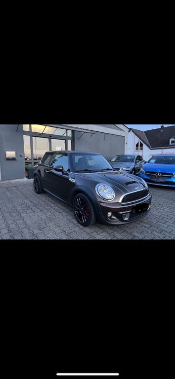 Mini John Cooper Works 2010