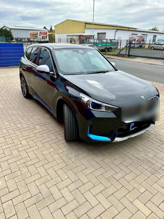 BMW iX1 2023