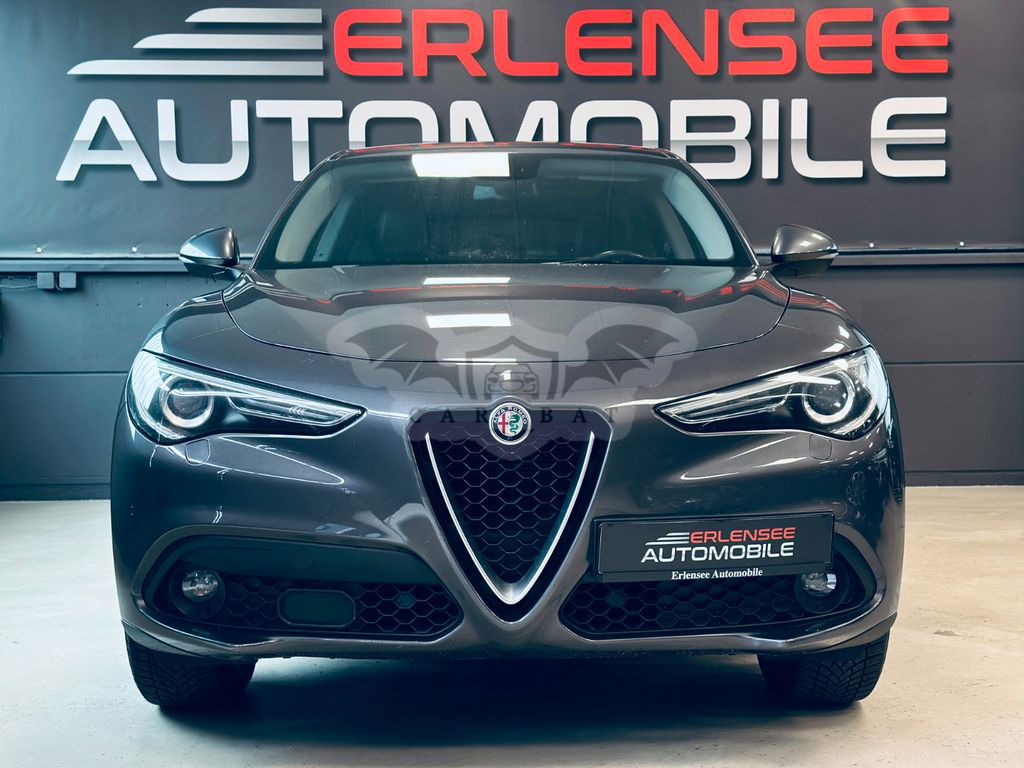 Alfa Romeo Stelvio 2017
