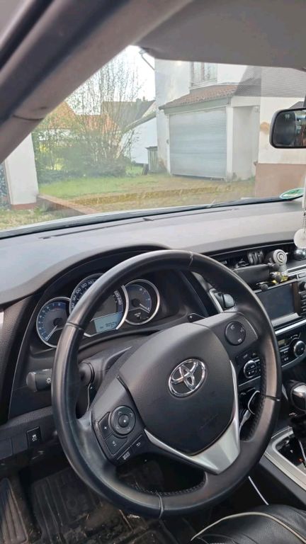 Toyota Auris 2024