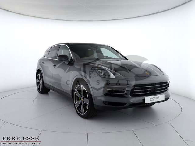 Porsche Cayenne 2022